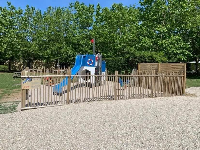 Camping Les Maraises Saint-Martin-de-Ré Eksteriør bilde