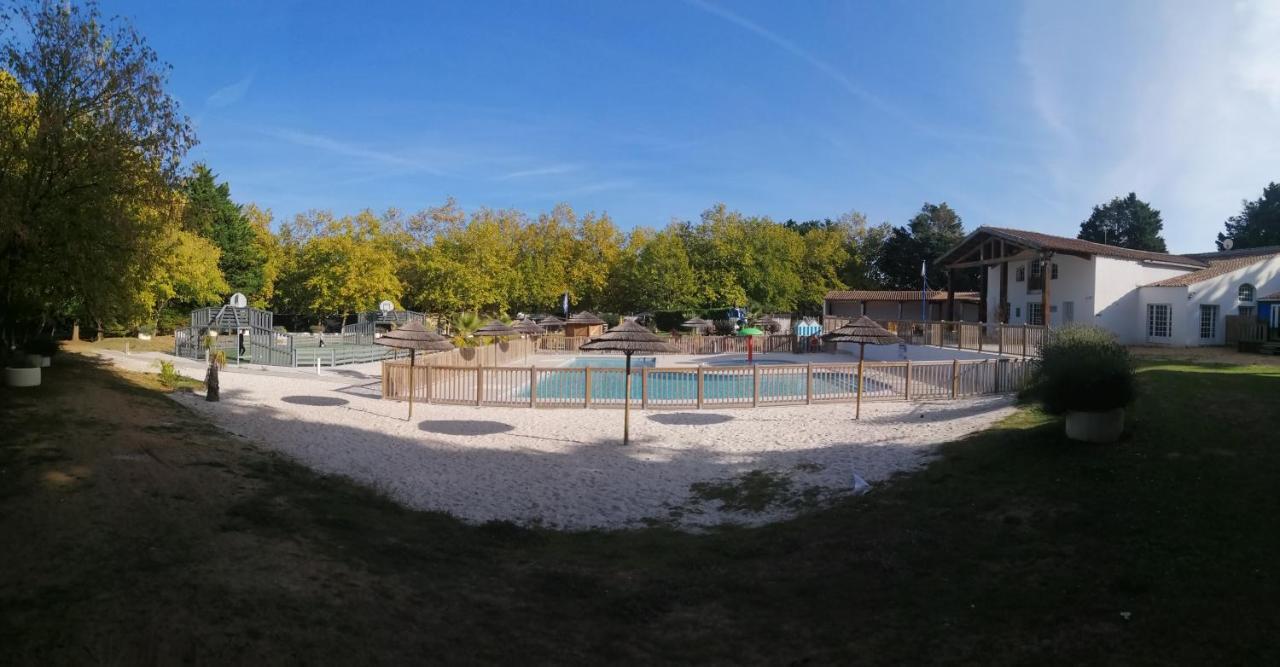 Camping Les Maraises Saint-Martin-de-Ré Eksteriør bilde